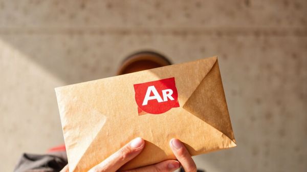 Pourquoi opter pour la lettre AR pour vos envois recommandés ?